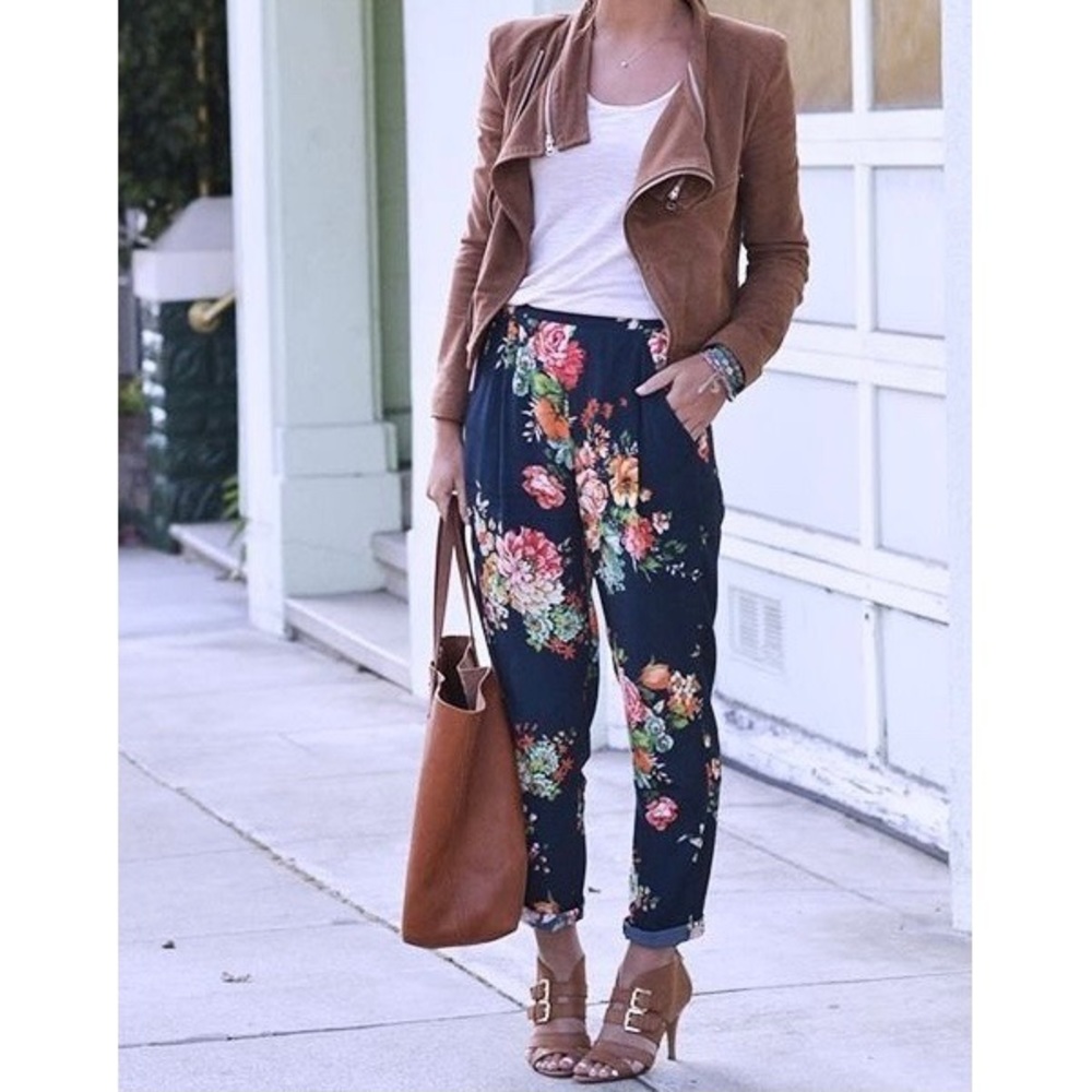 Zara Navy Blue Floral Print Trouser XS